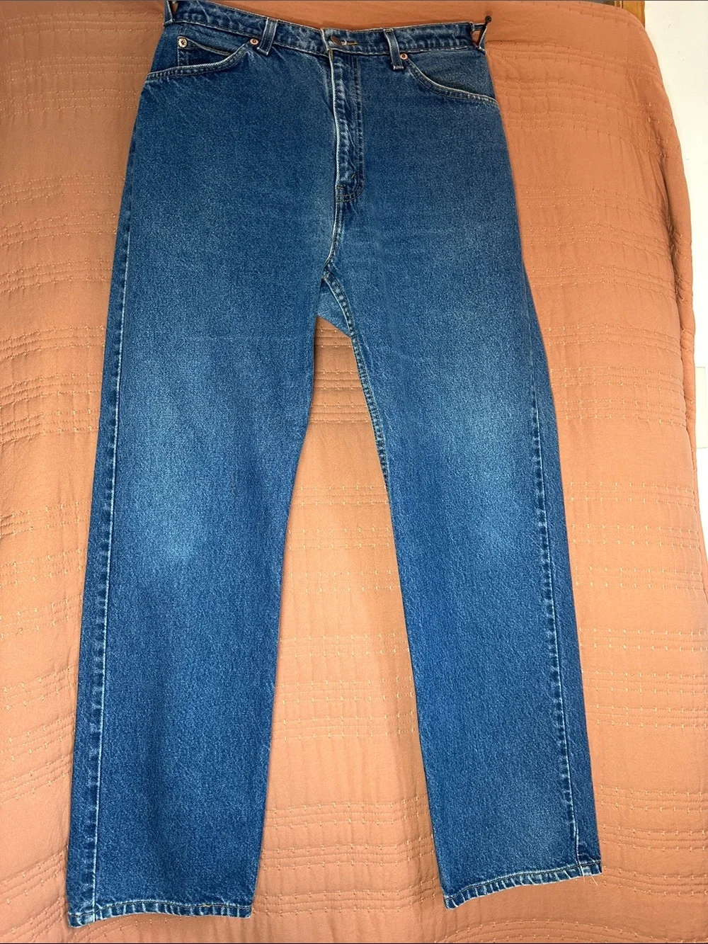 Levis relaxed fit